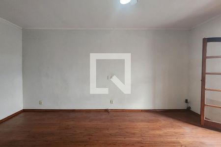 Casa à venda com 304m², 3 quartos e 4 vagas Casa à venda com 304m², 3 quartos e 4 vagasQuarto 2