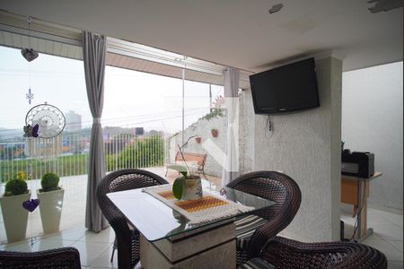 Casa à venda com 200m², 3 quartos e 2 vagasSala 2