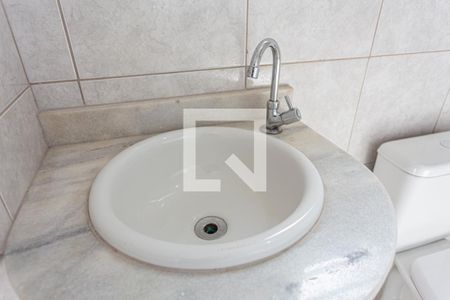 Casa para alugar com 50m², 2 quartos e 2 vagas Casa para alugar com 50m², 2 quartos e 2 vagasDetalhe do Banheiro