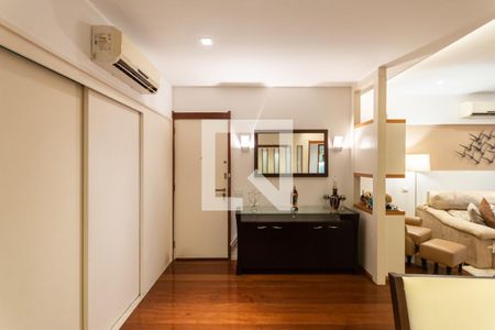 Sala de apartamento à venda com 4 quartos, 135m² em Tijuca, Rio de Janeiro