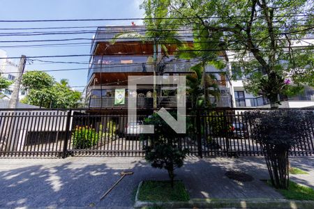 Apartamento à venda com 112m², 3 quartos e 2 vagas Apartamento à venda com 112m², 3 quartos e 2 vagasFachada