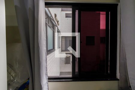 Apartamento à venda com 112m², 3 quartos e 2 vagas Apartamento à venda com 112m², 3 quartos e 2 vagasQuarto 2 Janela