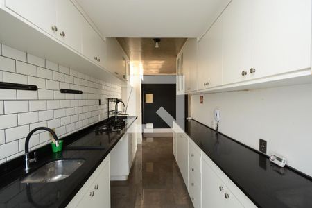 Apartamento à venda com 70m², 2 quartos e 2 vagasCozinha