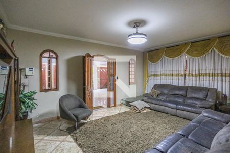 Sala de casa à venda com 4 quartos, 435m² em Helena Maria, Osasco