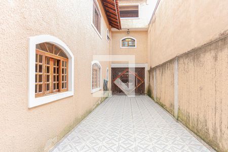 Casa à venda com 435m², 4 quartos e 8 vagas Casa à venda com 435m², 4 quartos e 8 vagasQuintal