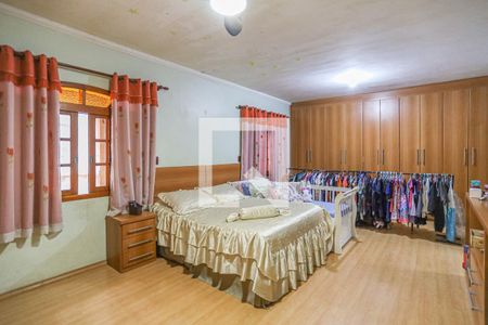 Suíte de casa à venda com 4 quartos, 435m² em Helena Maria, Osasco