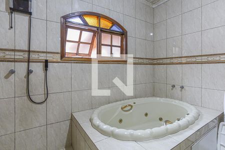 Casa à venda com 435m², 4 quartos e 8 vagas Casa à venda com 435m², 4 quartos e 8 vagasBanheiro 1