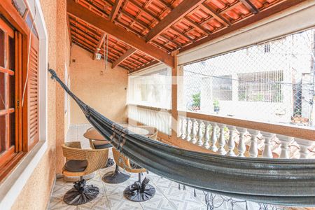 Casa à venda com 435m², 4 quartos e 8 vagas Casa à venda com 435m², 4 quartos e 8 vagasSacada