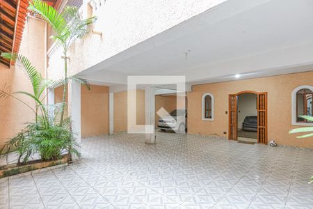 Casa à venda com 435m², 4 quartos e 8 vagas Casa à venda com 435m², 4 quartos e 8 vagasGaragem