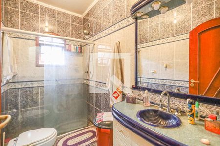 Casa à venda com 435m², 4 quartos e 8 vagas Casa à venda com 435m², 4 quartos e 8 vagasBanheiro 2