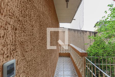 Casa à venda com 435m², 4 quartos e 8 vagas Casa à venda com 435m², 4 quartos e 8 vagasVaranda