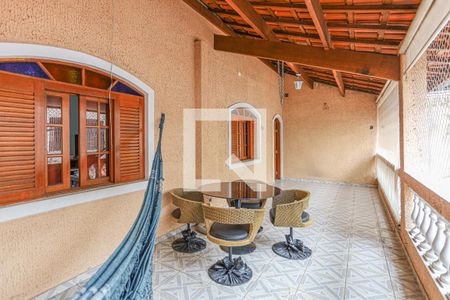 Casa à venda com 435m², 4 quartos e 8 vagas Casa à venda com 435m², 4 quartos e 8 vagasSacada