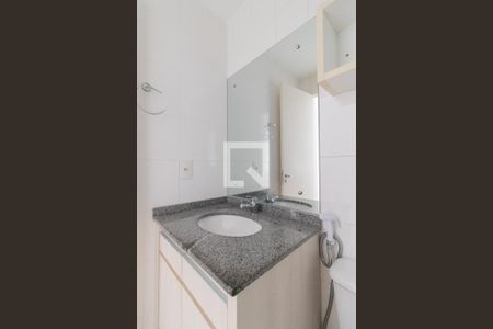 Apartamento à venda com 67m², 3 quartos e 1 vaga Apartamento à venda com 67m², 3 quartos e 1 vagaBanheiro Corredor