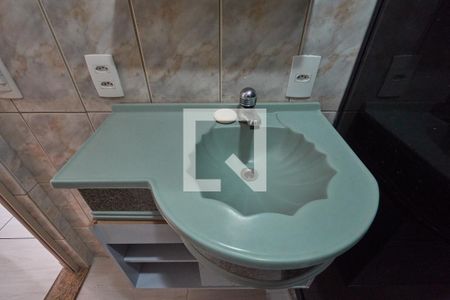 Apartamento à venda com 50m², 2 quartos e 1 vaga Apartamento à venda com 50m², 2 quartos e 1 vagaBanheiro Social