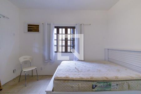 Casa de condomínio à venda com 300m², 4 quartos e 2 vagas Casa de condomínio à venda com 300m², 4 quartos e 2 vagasQuarto 2