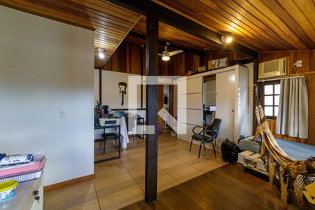 Casa de condomínio à venda com 300m², 4 quartos e 2 vagas Casa de condomínio à venda com 300m², 4 quartos e 2 vagasSuíte Canadense 1