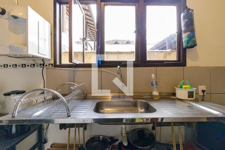 Casa de condomínio à venda com 300m², 4 quartos e 2 vagas Casa de condomínio à venda com 300m², 4 quartos e 2 vagasCozinha