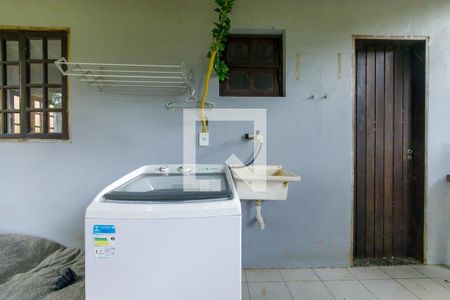 Casa de condomínio à venda com 300m², 4 quartos e 2 vagas Casa de condomínio à venda com 300m², 4 quartos e 2 vagasÁrea de Serviço