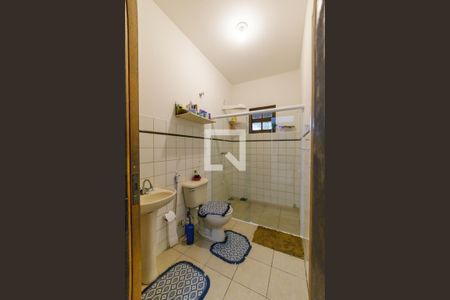 Casa de condomínio à venda com 300m², 4 quartos e 2 vagas Casa de condomínio à venda com 300m², 4 quartos e 2 vagasBanheiro 1