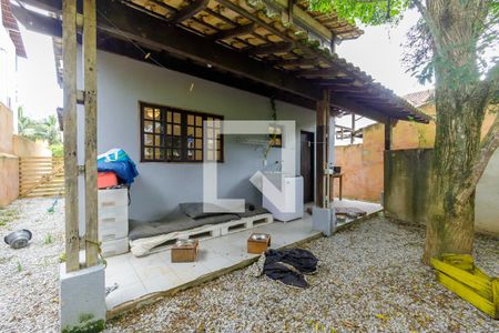 Casa de condomínio à venda com 300m², 4 quartos e 2 vagas Casa de condomínio à venda com 300m², 4 quartos e 2 vagasÁrea de Serviço