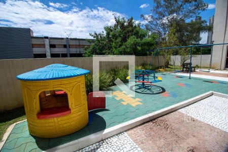 Apartamento para alugar com 70m², 2 quartos e 1 vagaPlayground