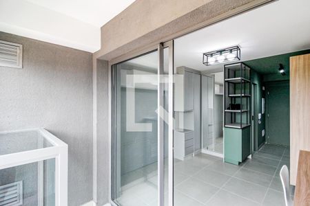 Studio para alugar com 27m², 1 quarto e sem vaga Studio para alugar com 27m², 1 quarto e sem vagaVaranda