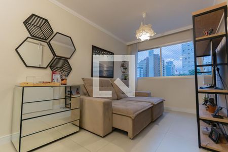 sala de apartamento à venda com 1 quarto, 55m² em Cambuí, Campinas