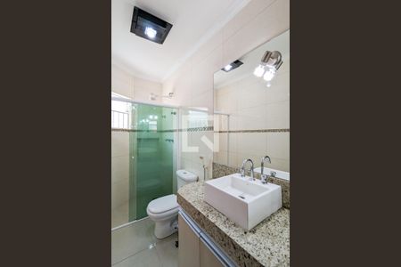 Casa à venda com 209m², 3 quartos e 4 vagas Casa à venda com 209m², 3 quartos e 4 vagasBanheiro da suíte 1