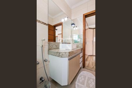 Casa à venda com 209m², 3 quartos e 4 vagas Casa à venda com 209m², 3 quartos e 4 vagasBanheiro da suíte 1