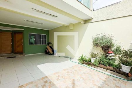 Casa à venda com 209m², 3 quartos e 4 vagas Casa à venda com 209m², 3 quartos e 4 vagasGaragem