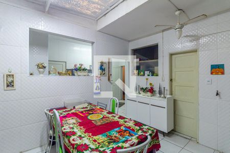 Apartamento à venda com 130m², 2 quartos e sem vagaCozinha