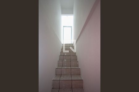 Escada de casa à venda com 3 quartos, 110m² em Jardim Tietê, São Paulo