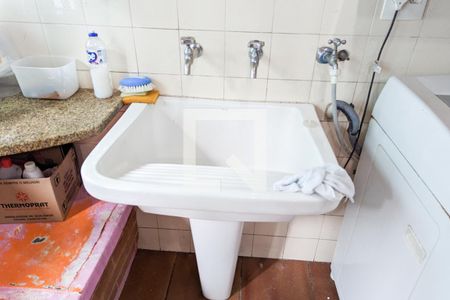 Casa à venda com 222m², 3 quartos e 2 vagasÁrea de serviço e churrasqueira