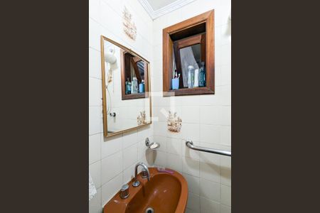 Casa à venda com 222m², 3 quartos e 2 vagasBanheiro de serviço