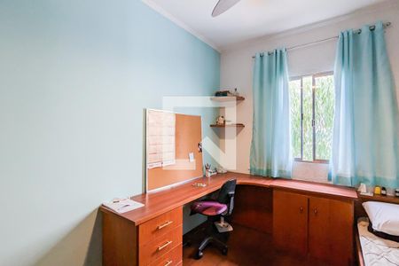 Casa à venda com 222m², 3 quartos e 2 vagasQuarto 3