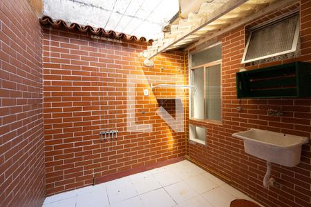 Casa para alugar com 60m², 2 quartos e sem vagaÁrea de Serviço