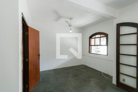 Casa de condomínio à venda com 359m², 3 quartos e 3 vagas Casa de condomínio à venda com 359m², 3 quartos e 3 vagasSuíte 2