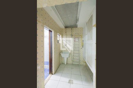 Casa de condomínio à venda com 359m², 3 quartos e 3 vagas Casa de condomínio à venda com 359m², 3 quartos e 3 vagasÁrea de Serviço