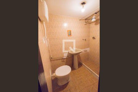 Casa de condomínio à venda com 359m², 3 quartos e 3 vagas Casa de condomínio à venda com 359m², 3 quartos e 3 vagasBanheiro da Suíte 3