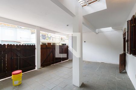 Casa de condomínio à venda com 359m², 3 quartos e 3 vagas Casa de condomínio à venda com 359m², 3 quartos e 3 vagasGaragem