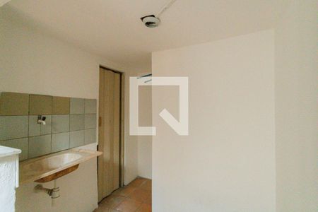 Casa de condomínio à venda com 359m², 3 quartos e 3 vagas Casa de condomínio à venda com 359m², 3 quartos e 3 vagasCozinha 2