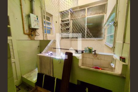 Apartamento à venda com 60m², 2 quartos e sem vagaÁrea serviço