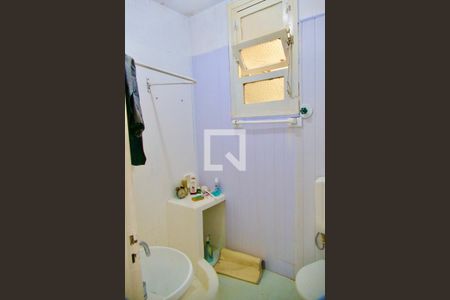 Apartamento à venda com 60m², 2 quartos e sem vagaBanheiro social