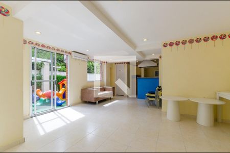 Apartamento à venda com 64m², 3 quartos e 1 vagaÁrea comum - Salão de festas