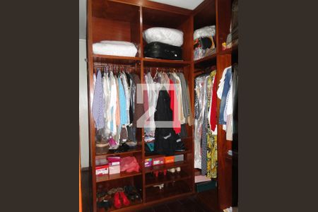 Casa à venda com 500m², 5 quartos e 3 vagasCLOSET