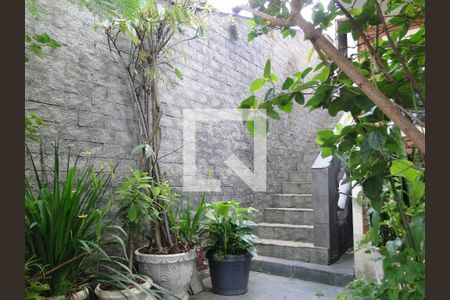 Casa à venda com 500m², 5 quartos e 3 vagasENTRADA DE SERVIÇO