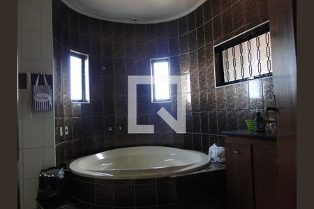 Casa à venda com 500m², 5 quartos e 3 vagasBANHEITRO SUITE 4