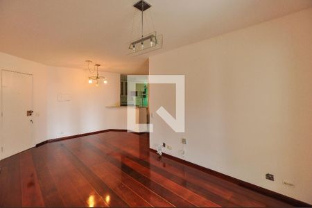 Apartamento para alugar com 71m², 2 quartos e 1 vagaSala