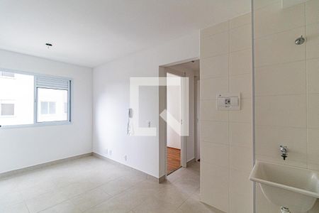 Sala/Cozinha de apartamento à venda com 2 quartos, 32m² em Jardim Celeste, São Paulo