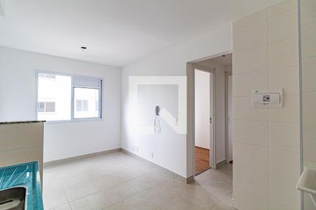 Sala/Cozinha de apartamento à venda com 2 quartos, 32m² em Jardim Celeste, São Paulo